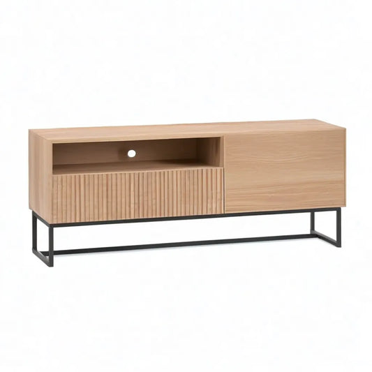 Szafka TV 160 x 40 x 60 cm w panelach MDF z wykończeniem dębu z drzwiami przesuwnymi i czarną stalową podstawą